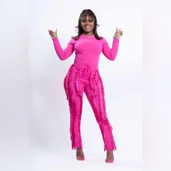 Chelsea Ruffle Set - Picture 2 of 2